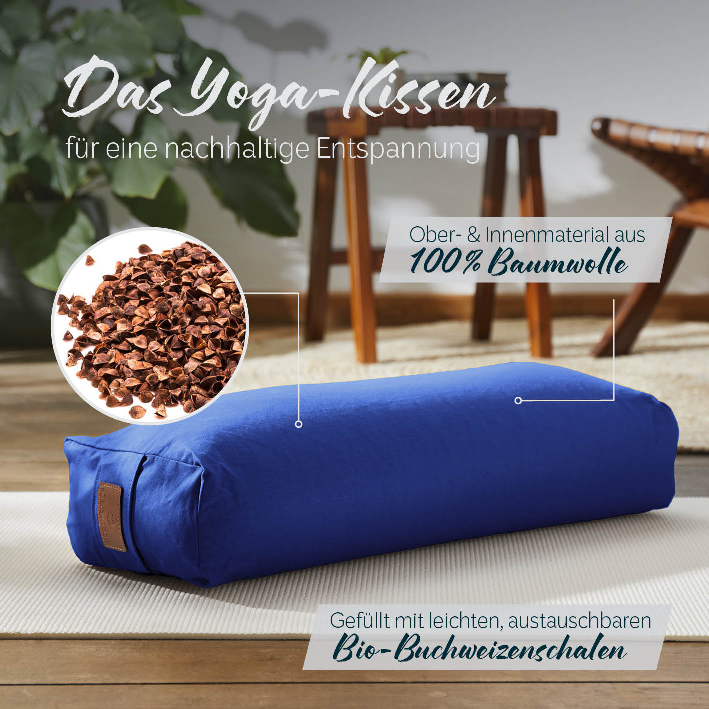 Yoga-Bolster Paravati navyblau, gefüllt mit leichten Bio-Buchweizenschalen, Bezug aus 100% Baumwolle, 67 x 22 x 13 cm.