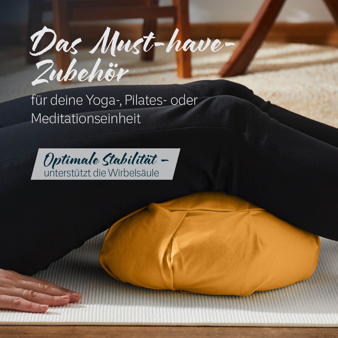 Yoga-Kissen Ganesh Halbmond Indischgelb, gefüllt mit Bio-Buchweizenschalen für stabile Sitzhaltung bei Meditation und Yoga.