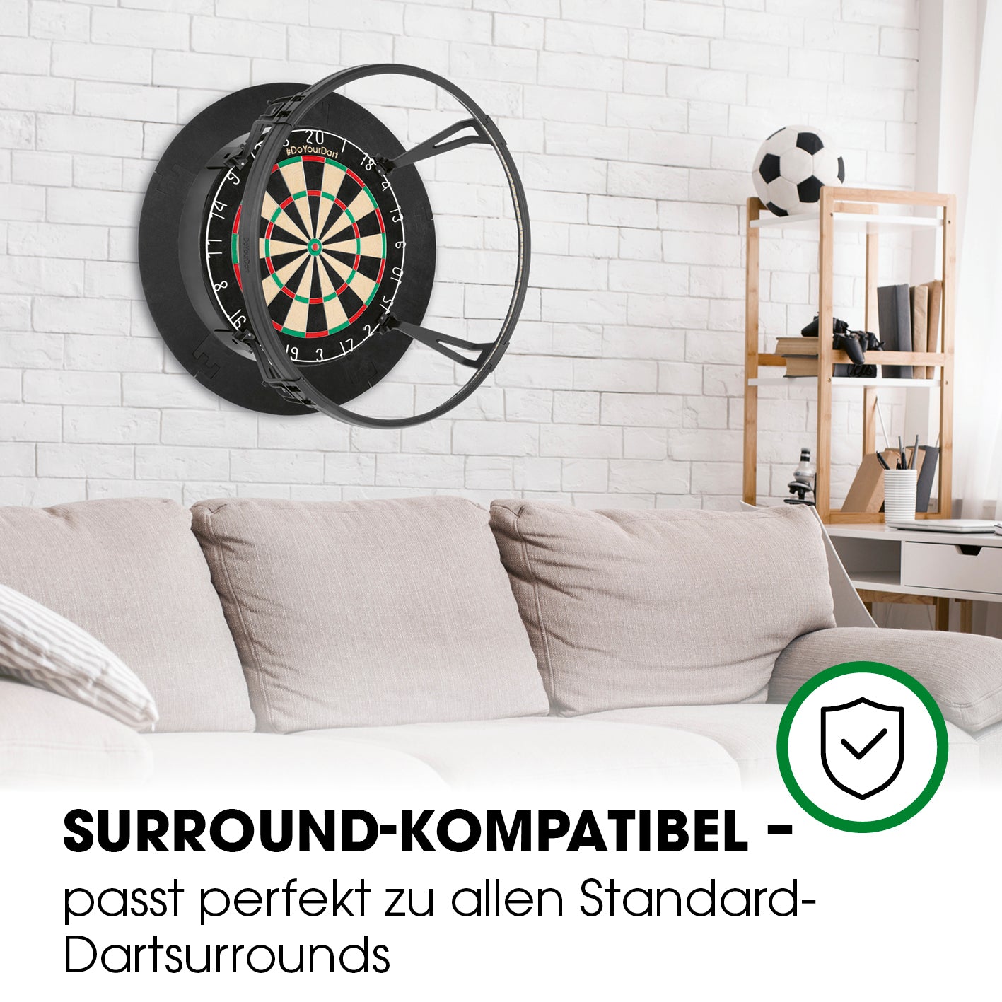 Dartscheiben-Beleuchtung mit 360° LED für gleichmäßige Ausleuchtung und Schattenfreiheit an der Dartscheibe in modernem Wohnraum.