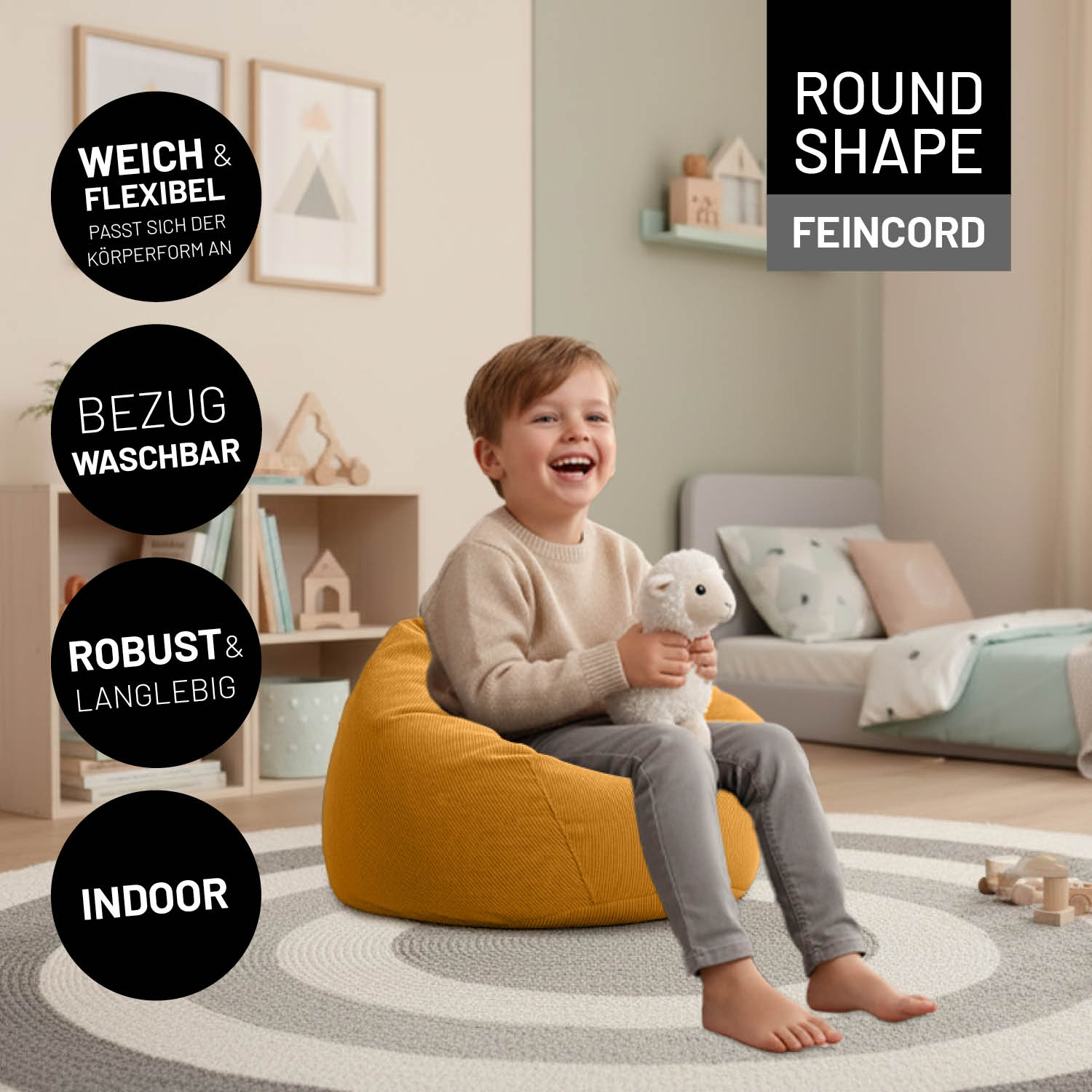 Kind sitzt entspannt auf dem Comfort Line Sitzsack Feincord M - 120 L - Senfgelb in einem hellen, gemütlichen Kinderzimmer.