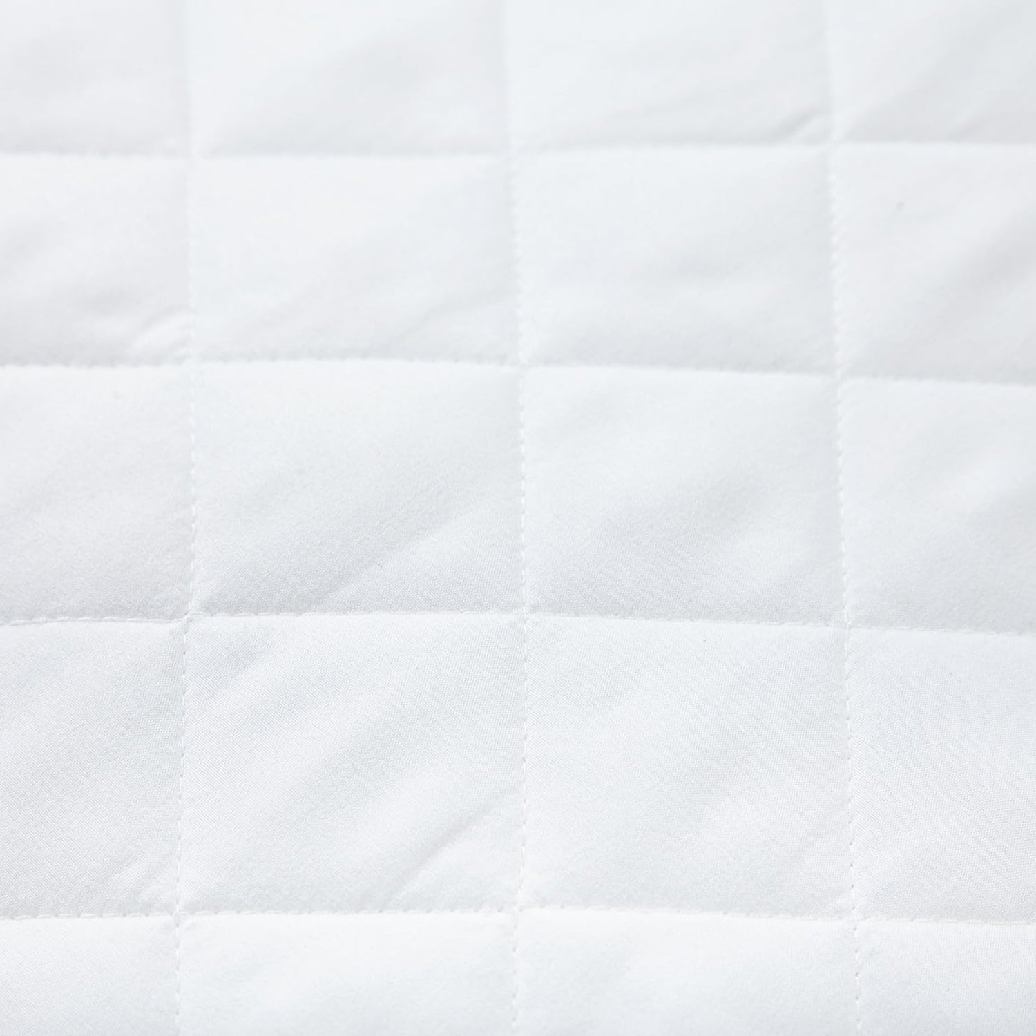 Kopfkissen - 40 x 80 cm - Füllgewicht 800 g mit weicher, abgesteppten Mikrofaseroberfläche für hohen Schlafkomfort.