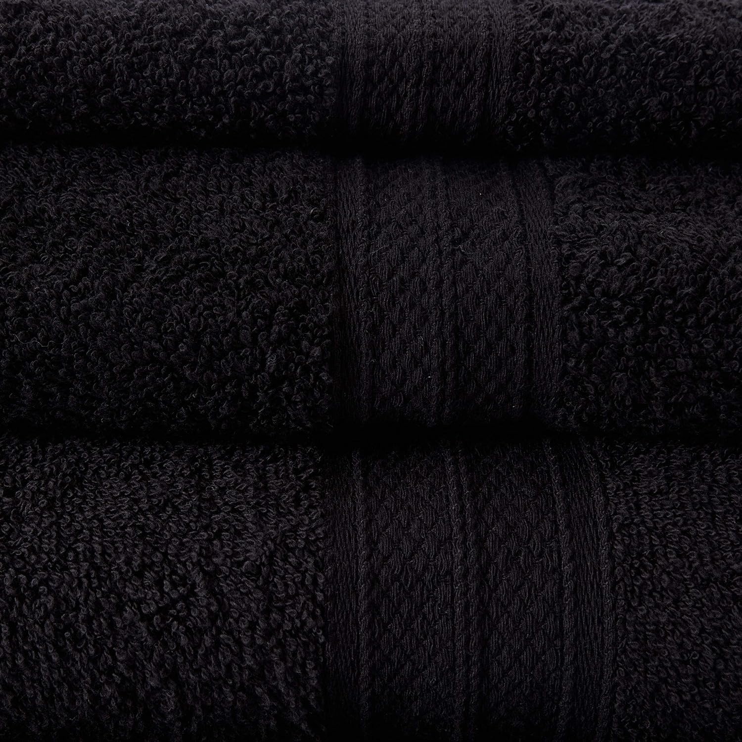 Premium Handtücher 4er-Set - 2 Handtücher 50 x 100 cm + 2 Badetücher 70 x 140 cm - Schwarz, aus 100 % Baumwolle, saugfähig und weich.