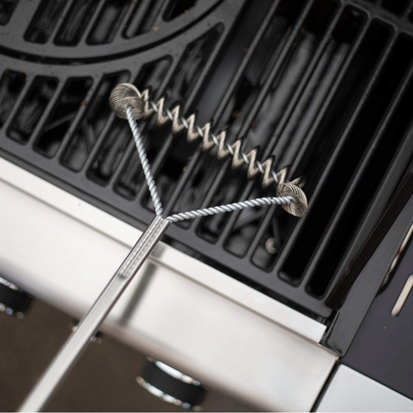 Grillrost-Reinigungsbürste aus Edelstahl mit langlebiger Spirale, ideal zur Reinigung von Gas-, Holzkohle- und Elektrogrills.