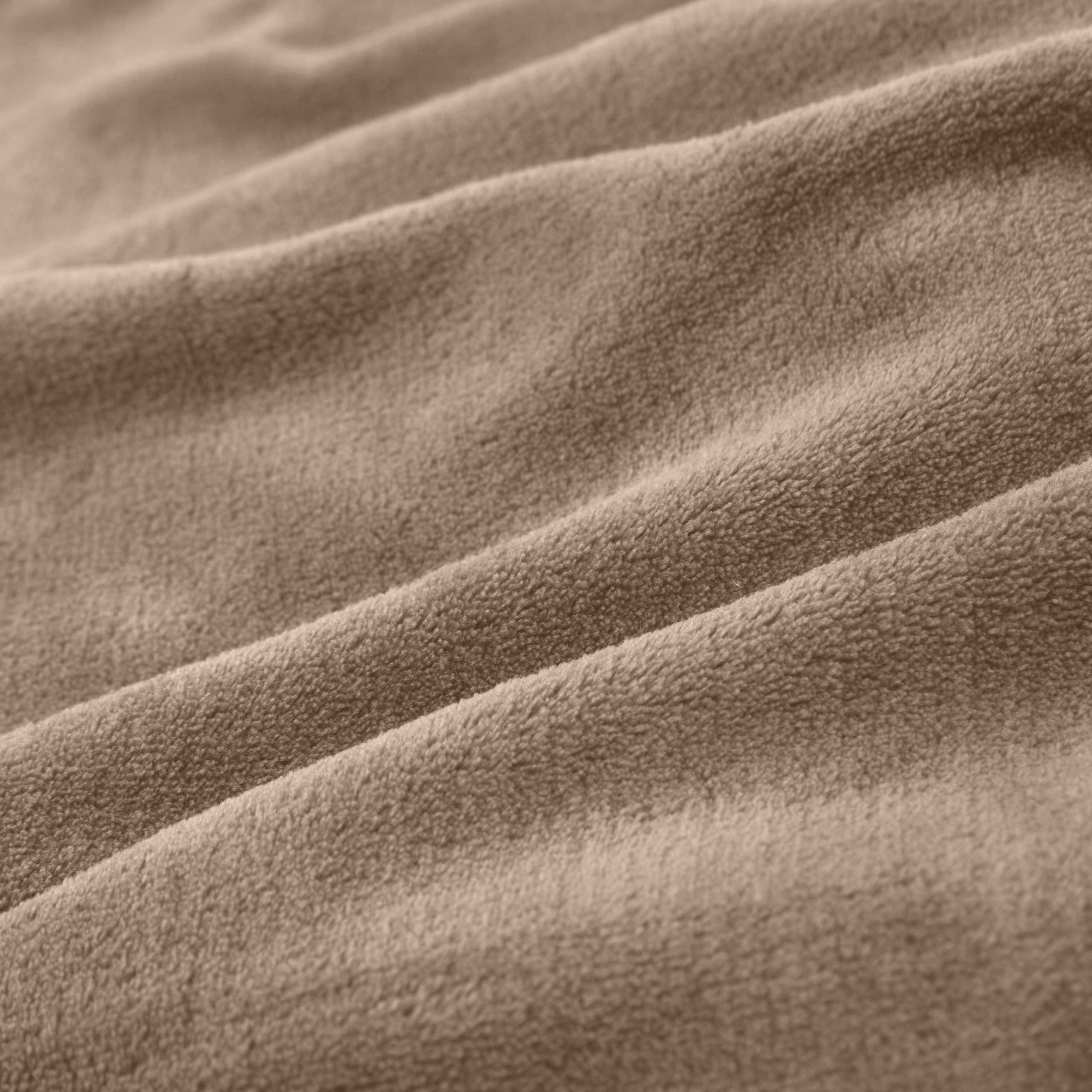 Kuscheldecke - 150x200 cm - Sofadecke & Tagesdecke - Hellrosa aus weichem Coral-Fleece, atmungsaktiv und pflegeleicht von Lumaland.