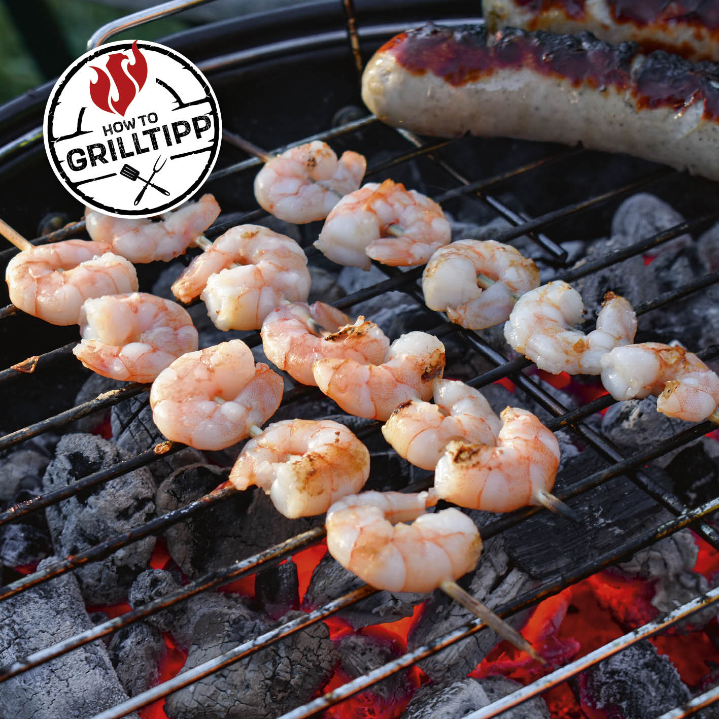 Holzkohle-Kugelgrill mit Grillfläche Ø 41 cm, verchromtem Rost, Kohlerost und praktischem Deckelhaken, ideal für 4-6 Personen.