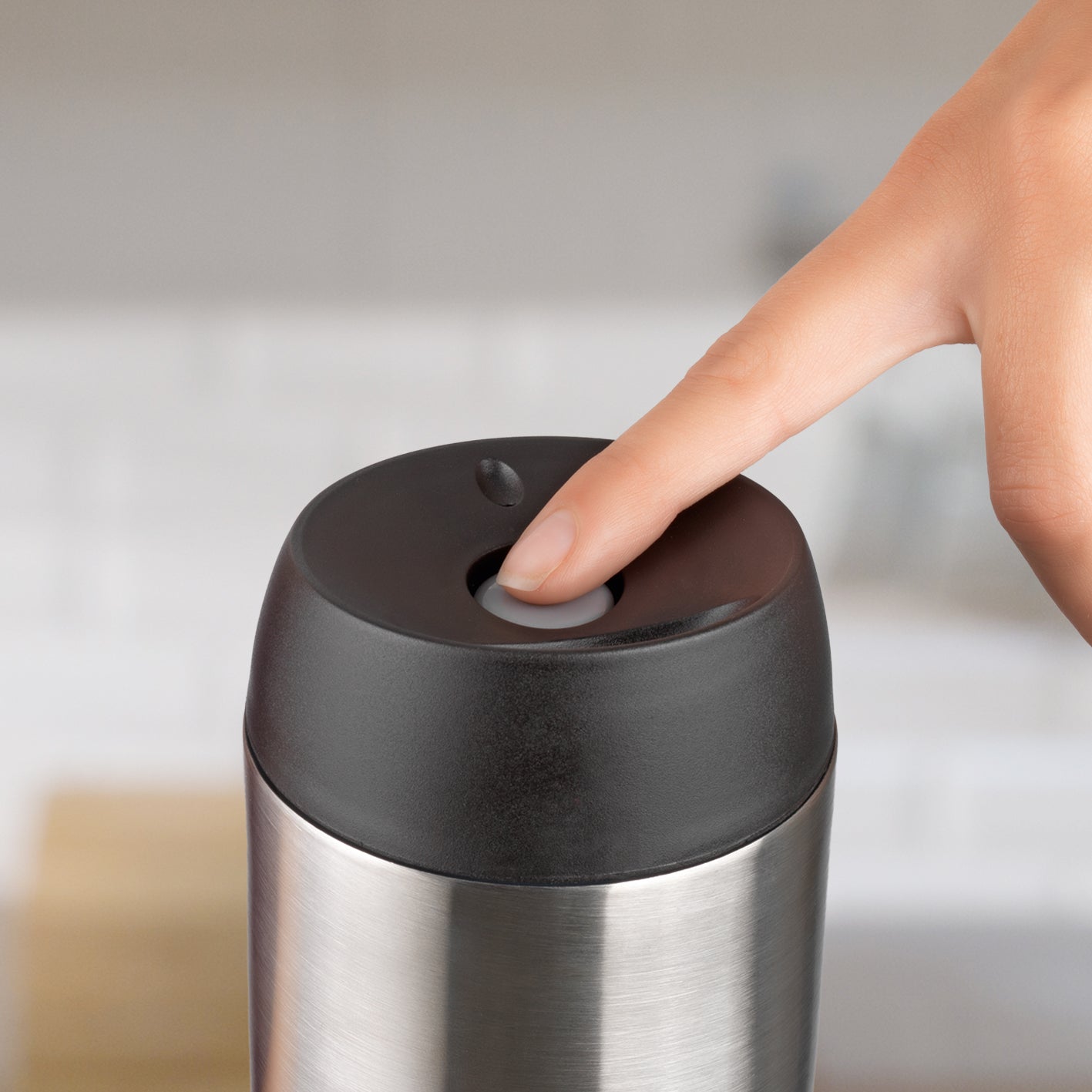 COFFEE2GO Thermobecher - 400 ml mit auslaufsicherem Deckel, ideal für heißen oder kalten Kaffee unterwegs.