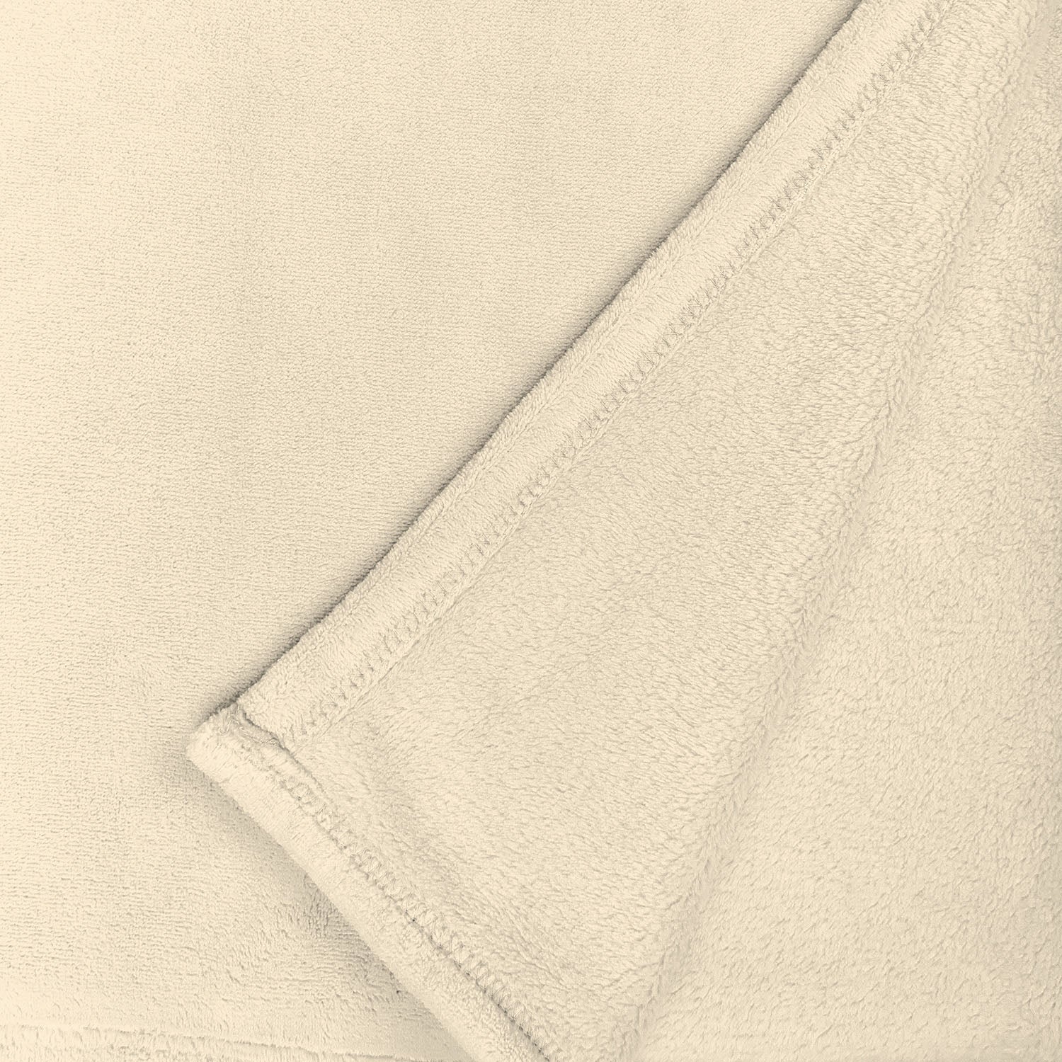 Kuscheldecke - 220x240 cm beige aus weichem Coral-Fleece, pflegeleicht, vielseitig als Sofadecke, Tagesdecke oder Wolldecke nutzbar.