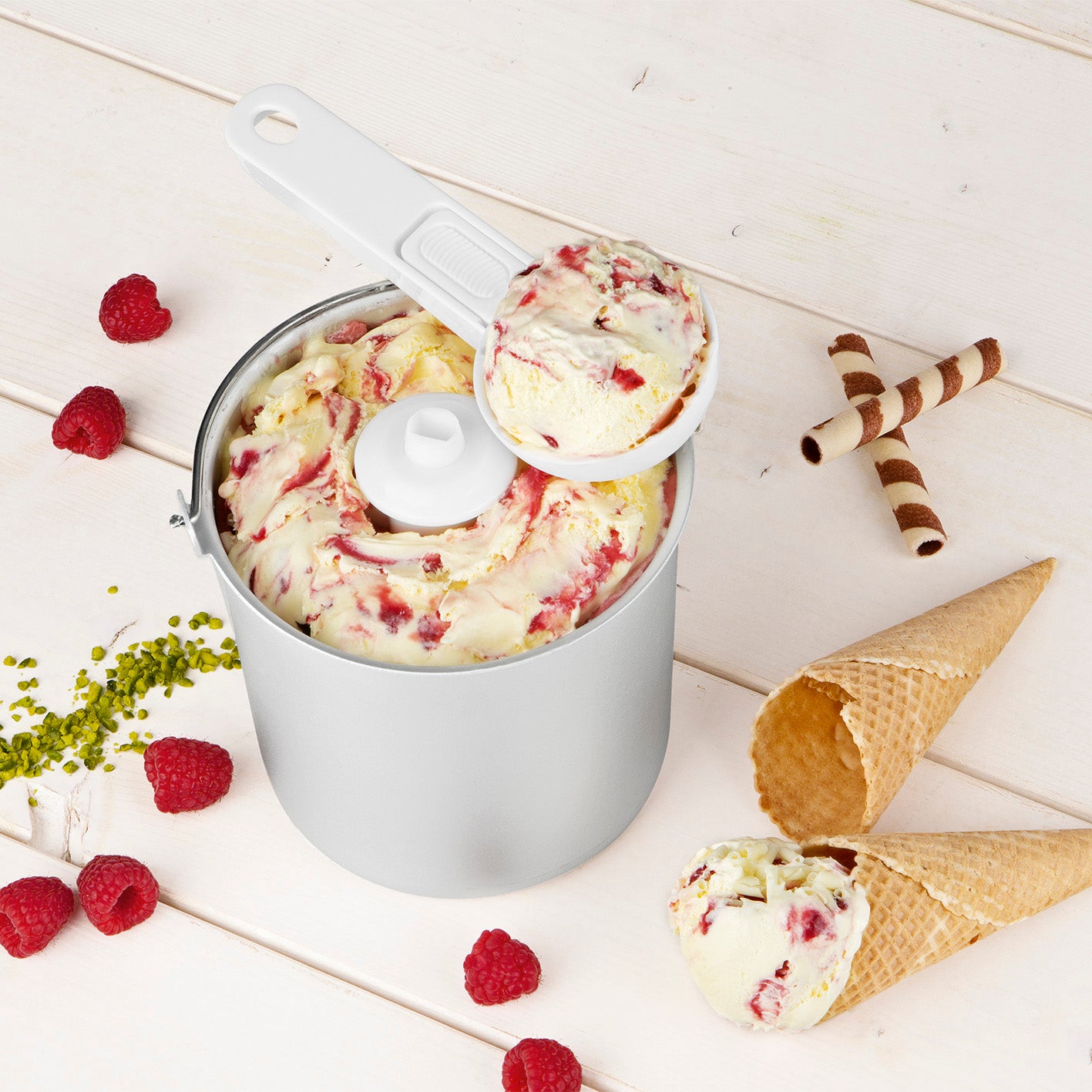 Eismaschine - Zubereitung von bis zu 1,5 l Milcheis und Fruchteis in Edelstahl mit digitalem Timer und LCD-Display.
