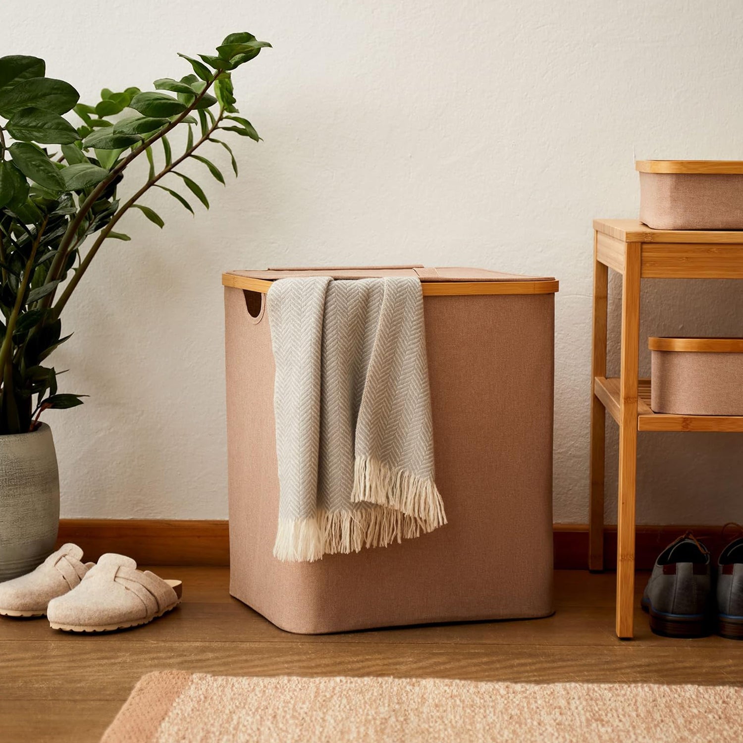 Aufbewahrungsbox mit Bambus-Rahmen - 3er-Set - Grau/Blau, faltbare Aufbewahrungsbox mit Deckel und Bambusrahmen, platzsparend und stabil.