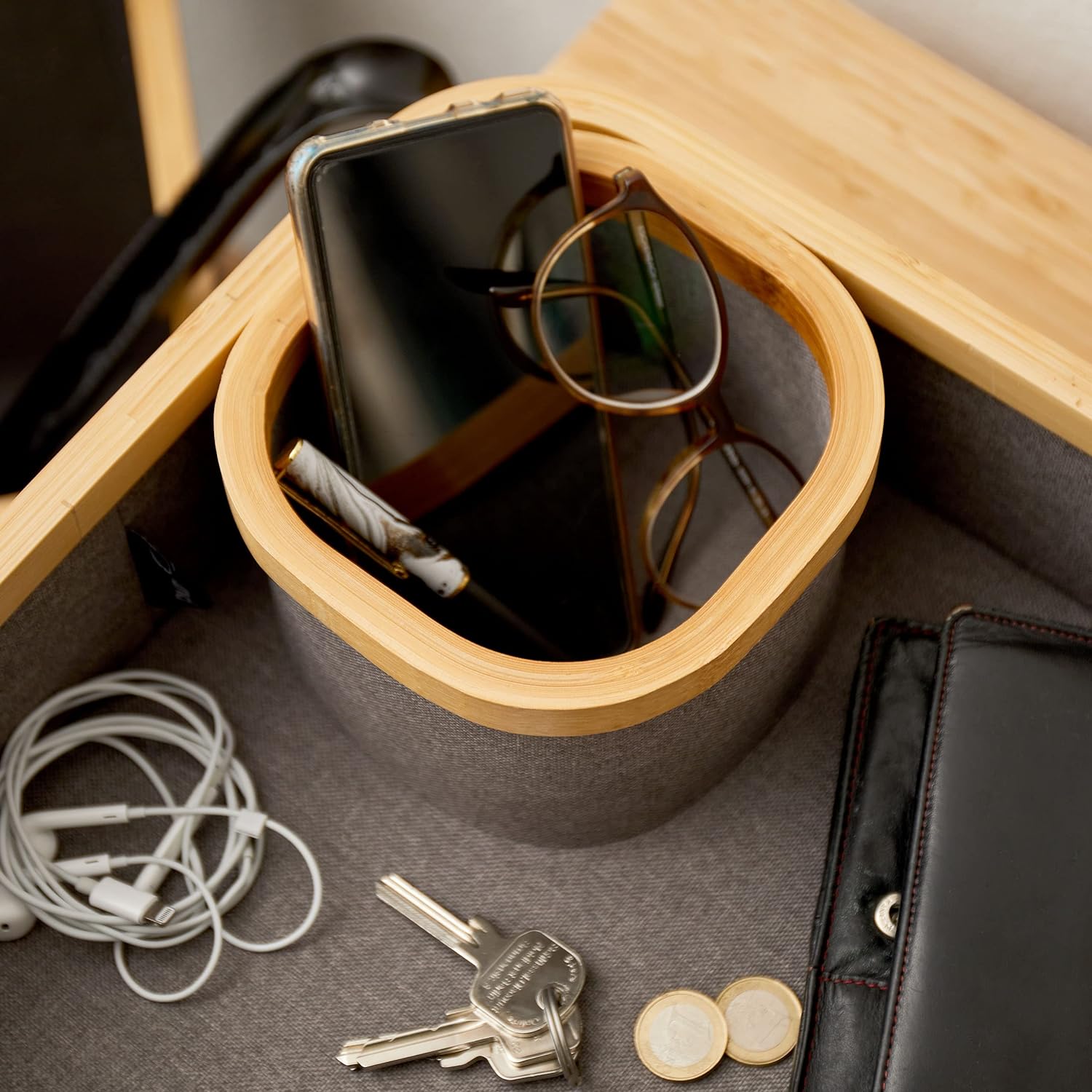 Aufbewahrungsboxen mit Bambus-Rahmen - 4er-Set - Rosa, vielseitige rechteckige Box zum ordentlichen Verstauen von Alltagsgegenständen.