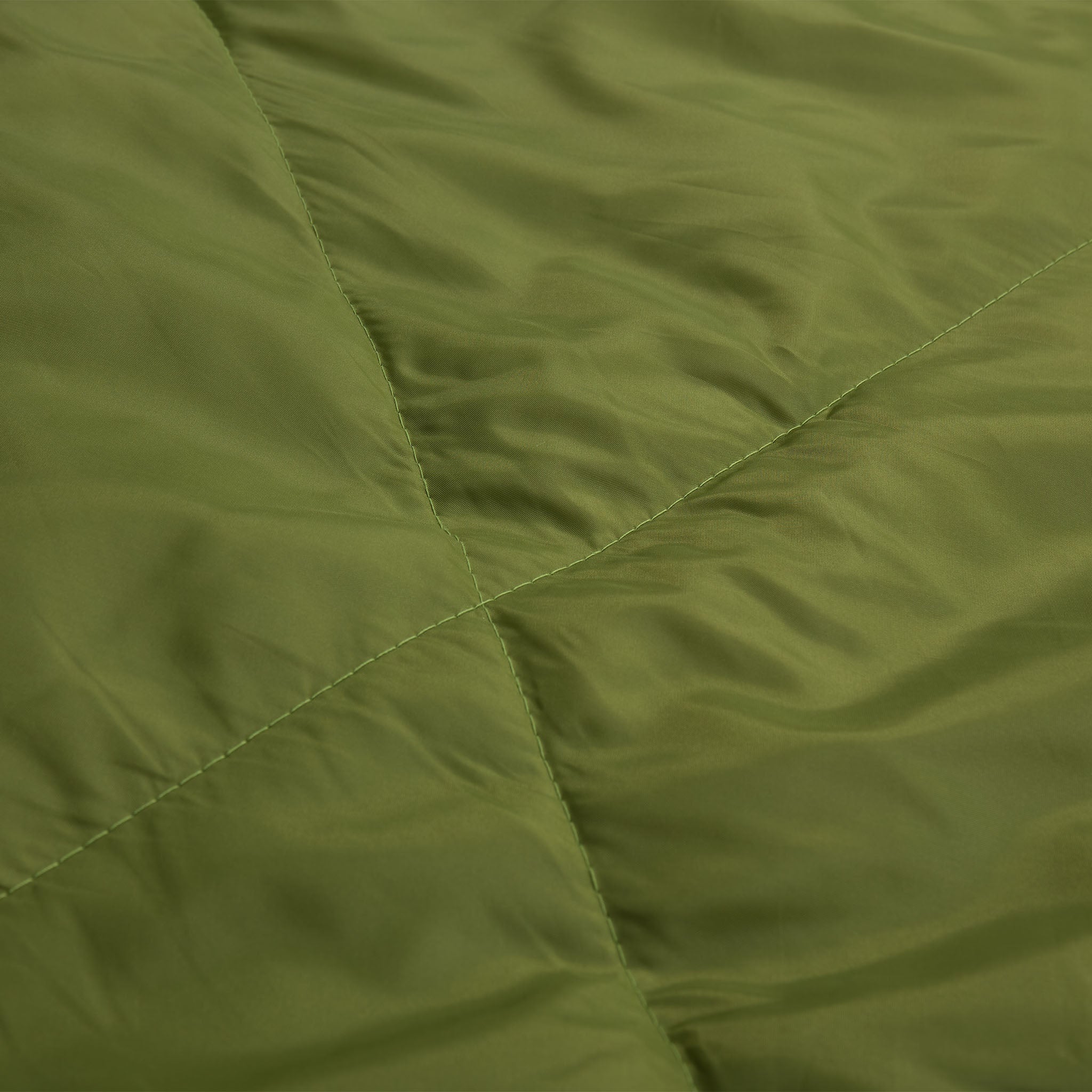 Doppelschlafsack mit Tragetasche - 2-Personen Schlafsack, wasserabweisend, 190x150 cm, dunkelgrün, ideal für Camping und Reisen.