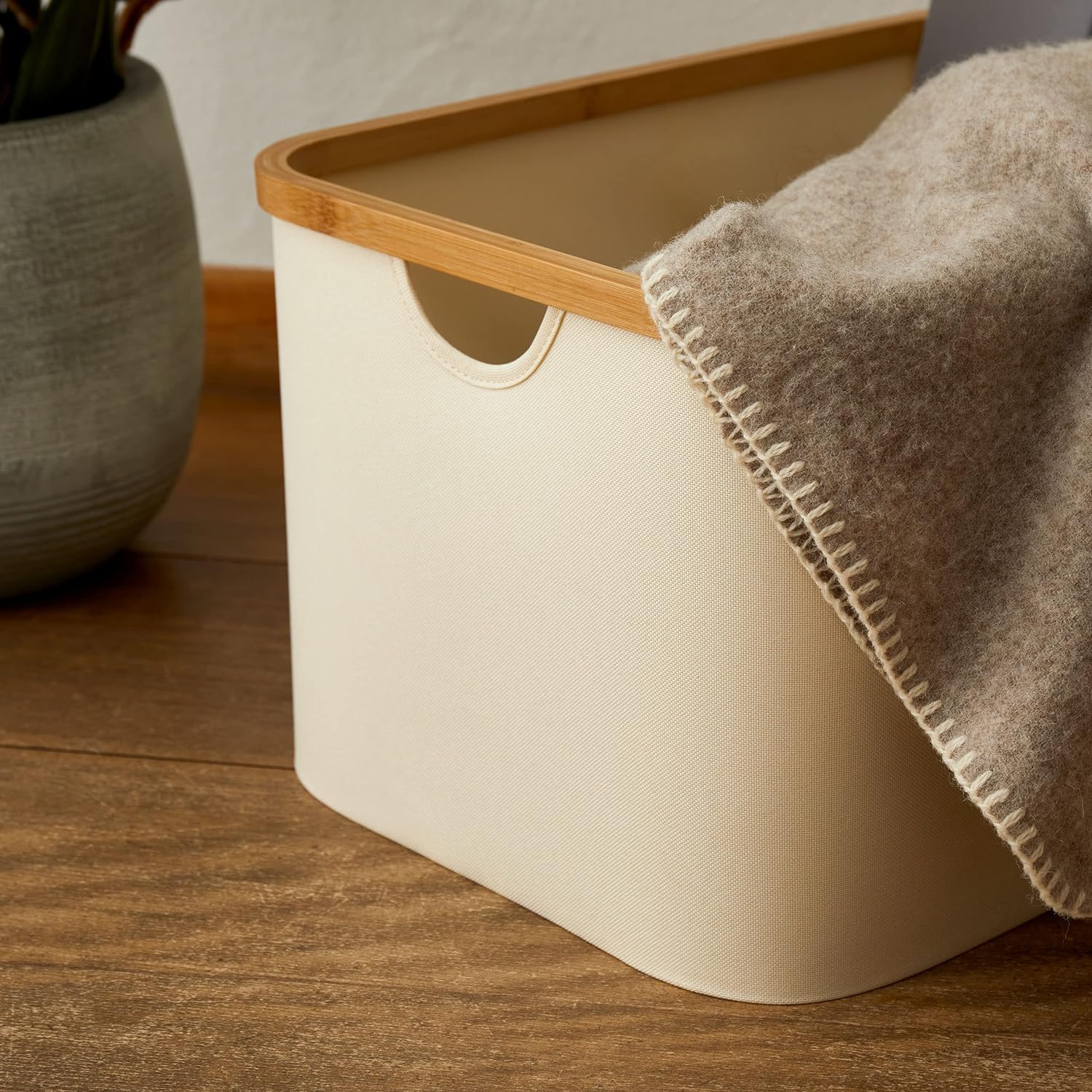 Aufbewahrungsboxen mit Bambus-Rahmen - 3er-Set - Grau-Blau, stapelbare rechteckige Box mit Bambusrahmen und pflegeleichtem Material.