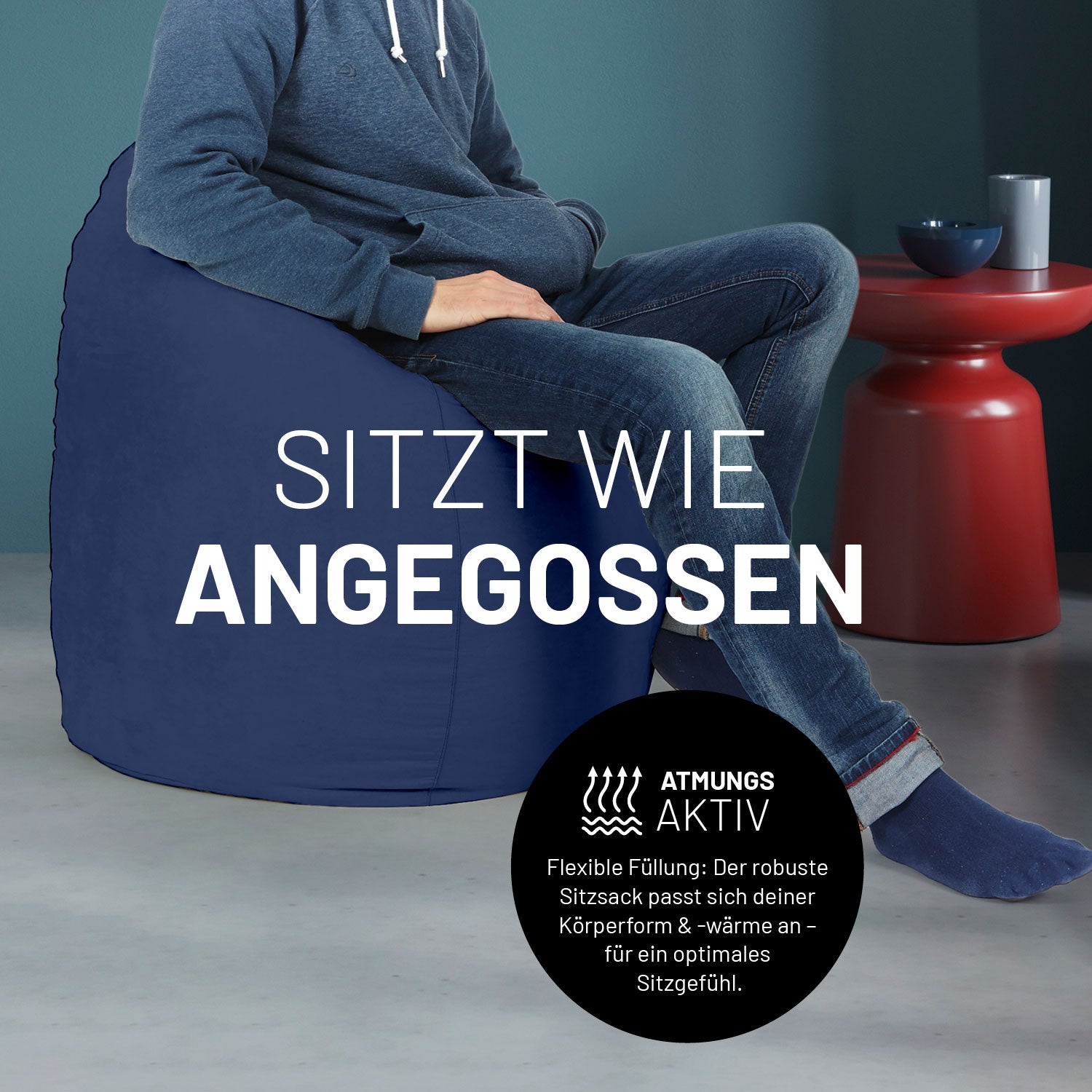 Luxury XL Sitzsack (120 L) - indoor - Dunkelblau mit flexibler Füllung für optimalen Sitzkomfort im modernen Wohnraum.