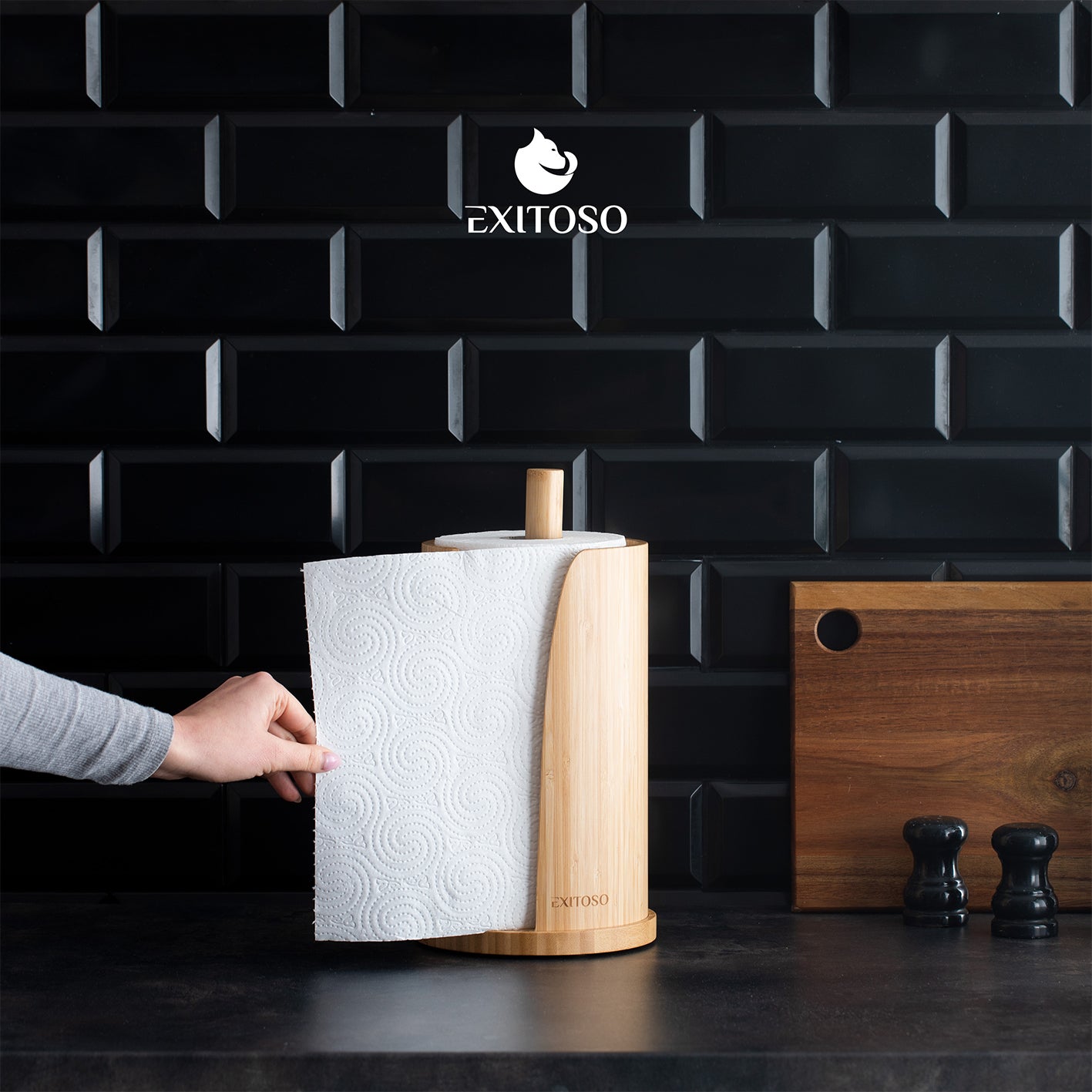 Küchenrollenhalter - Bambus - stehend aus nachhaltigem Bambus, rostfrei, platzsparend, stilvoll und ideal für Küche oder Bad.