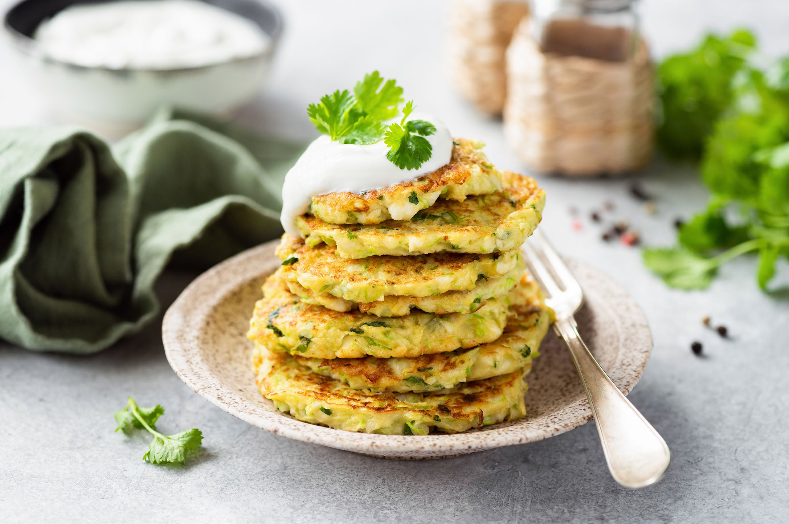 Zucchinipuffer mit Feta