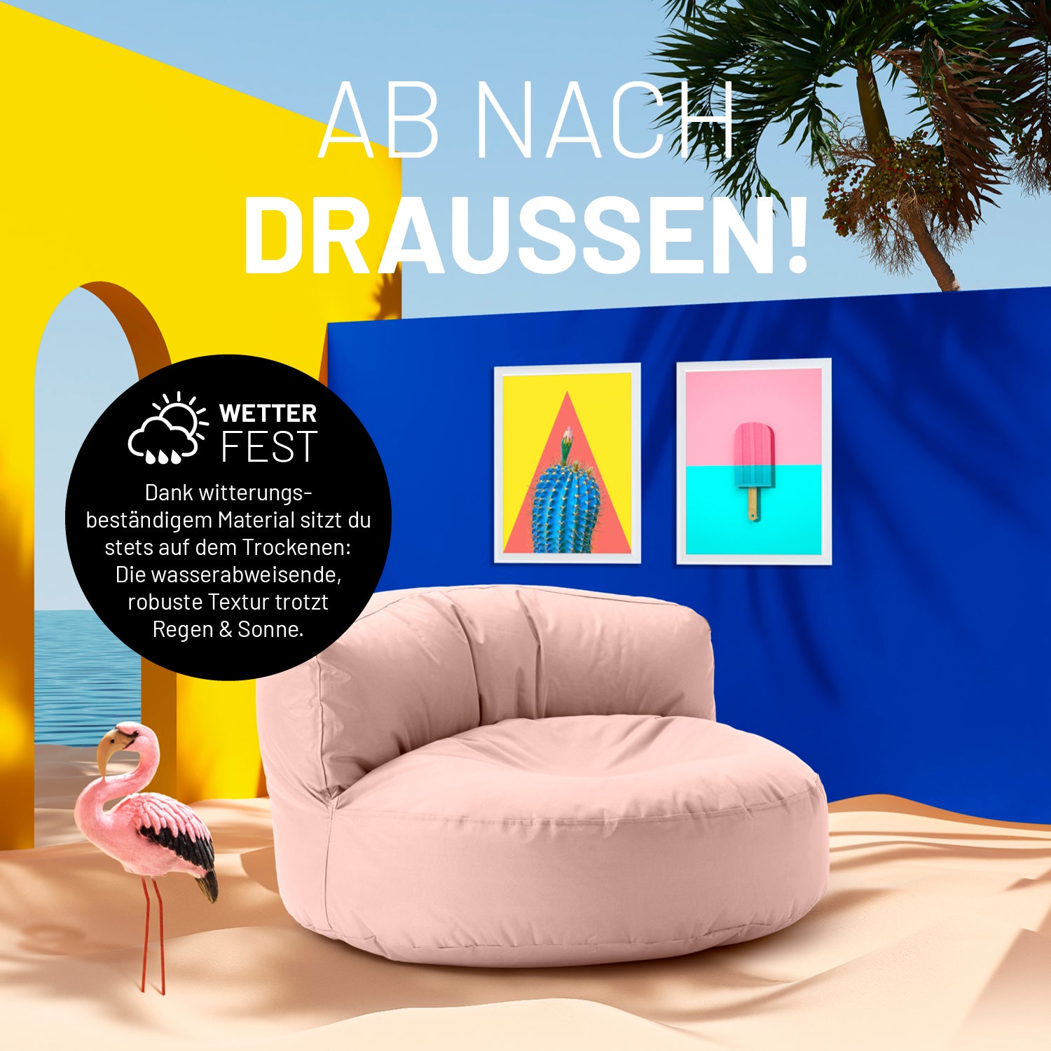 Sitzsack Lounge (320 L) - indoor & outdoor - Pastell Pink vor buntem Hintergrund mit Palmen und warmem Licht.