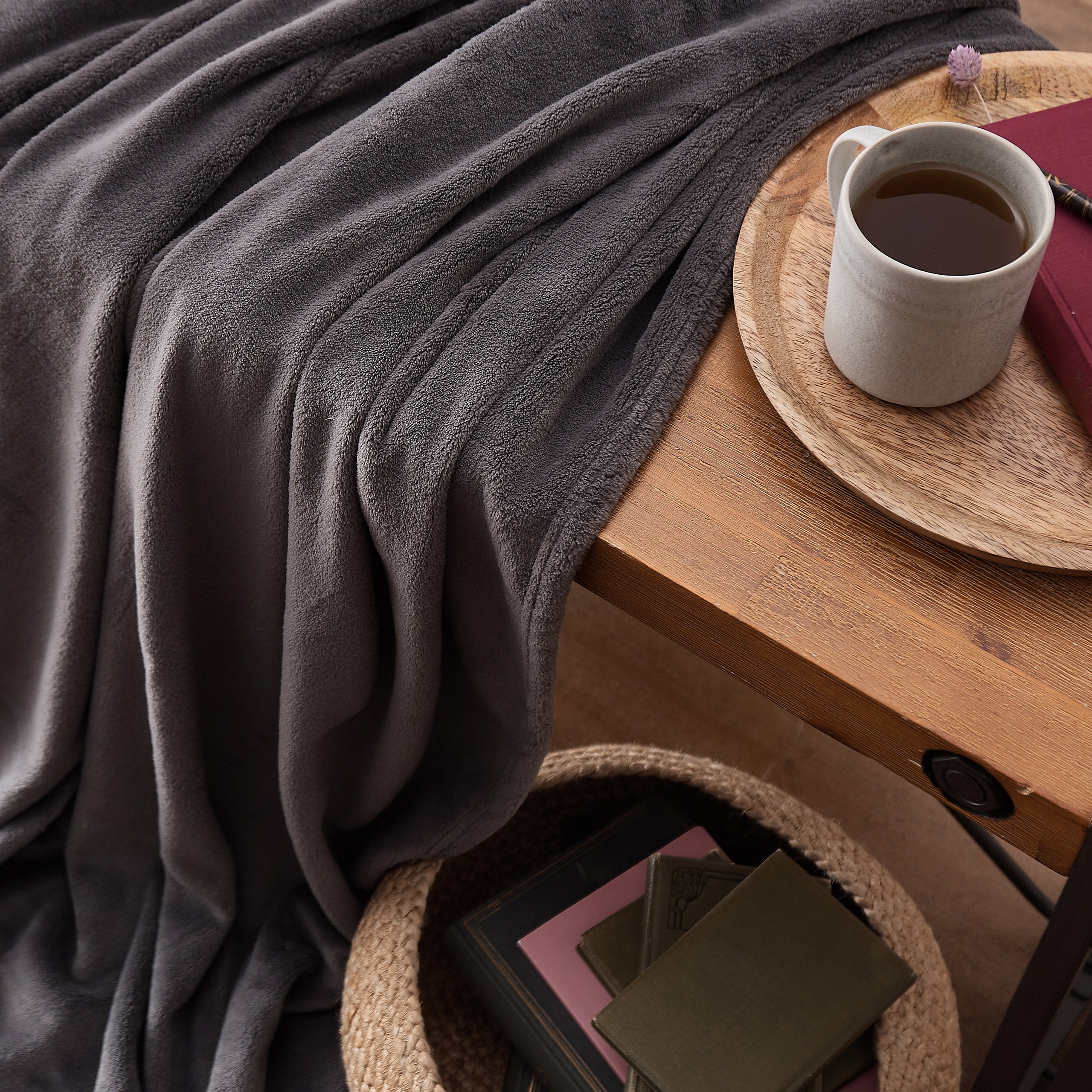 Kuscheldecke - 150x200 cm - Sofadecke & Tagesdecke - Grau