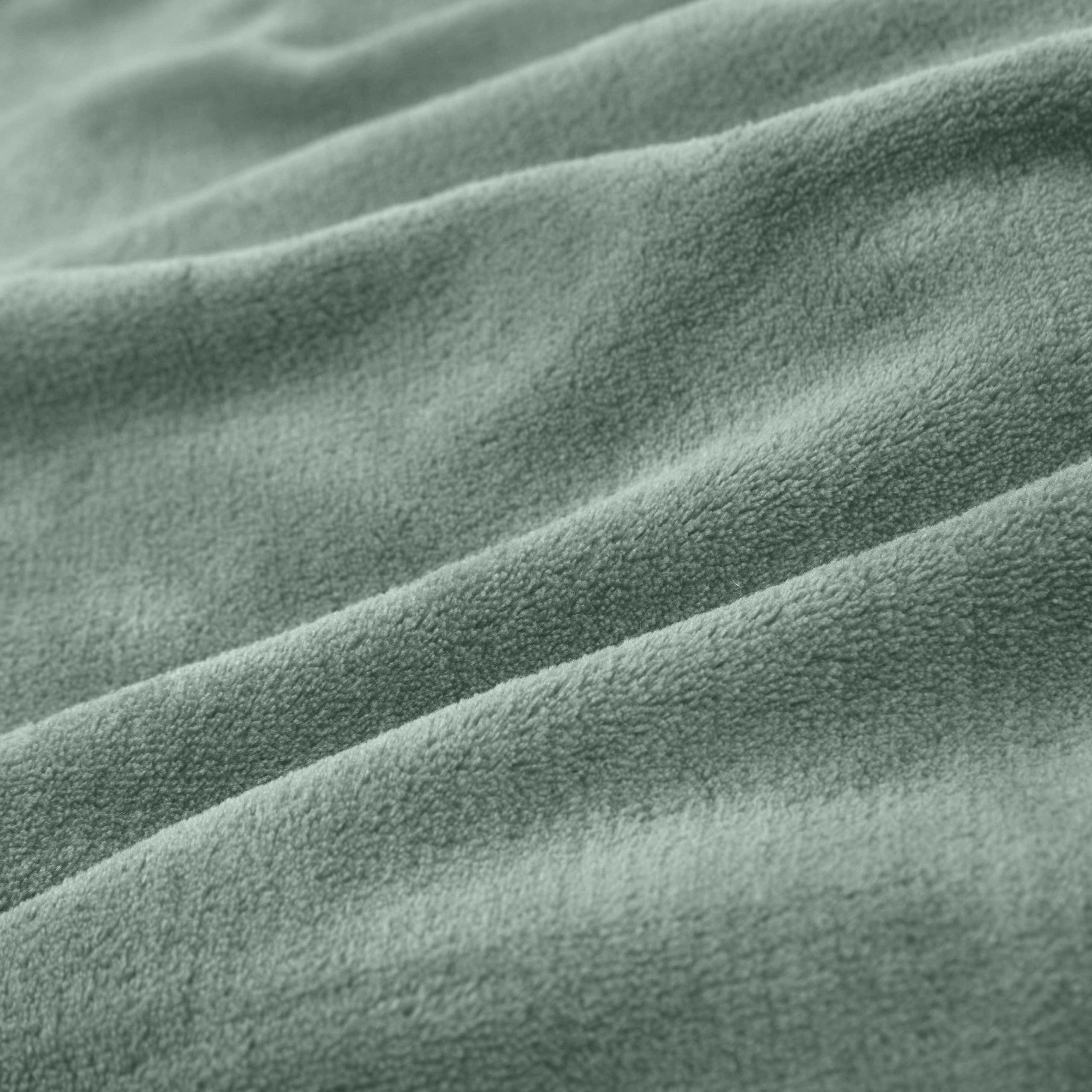 Kuscheldecke - 220x240 cm - Sofadecke & Tagesdecke - Aloegrün