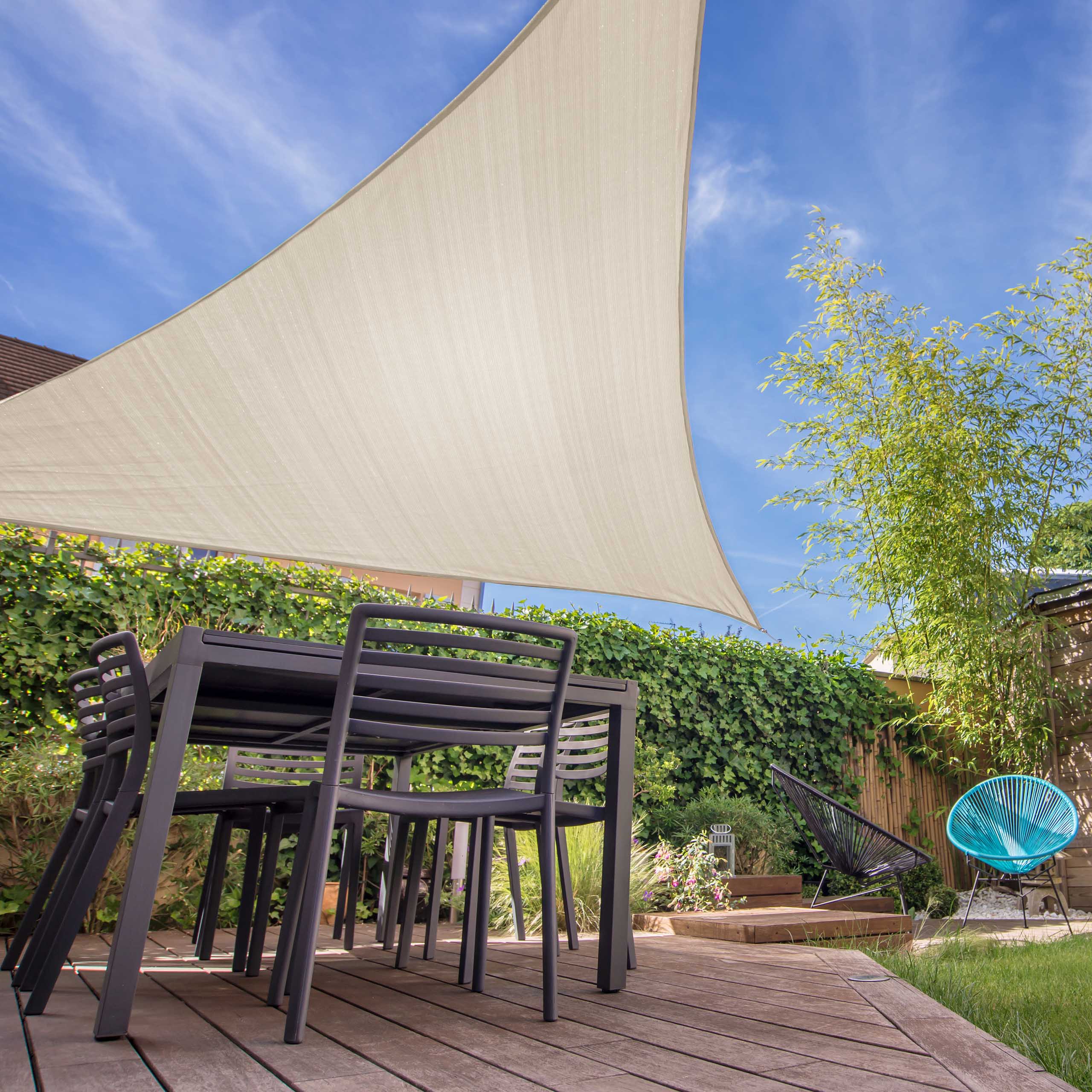 Sonnensegel 100% HDPE mit Stabilisator für UV-Schutz - Dreieck 3 x 3 x 3 Meter - Creme