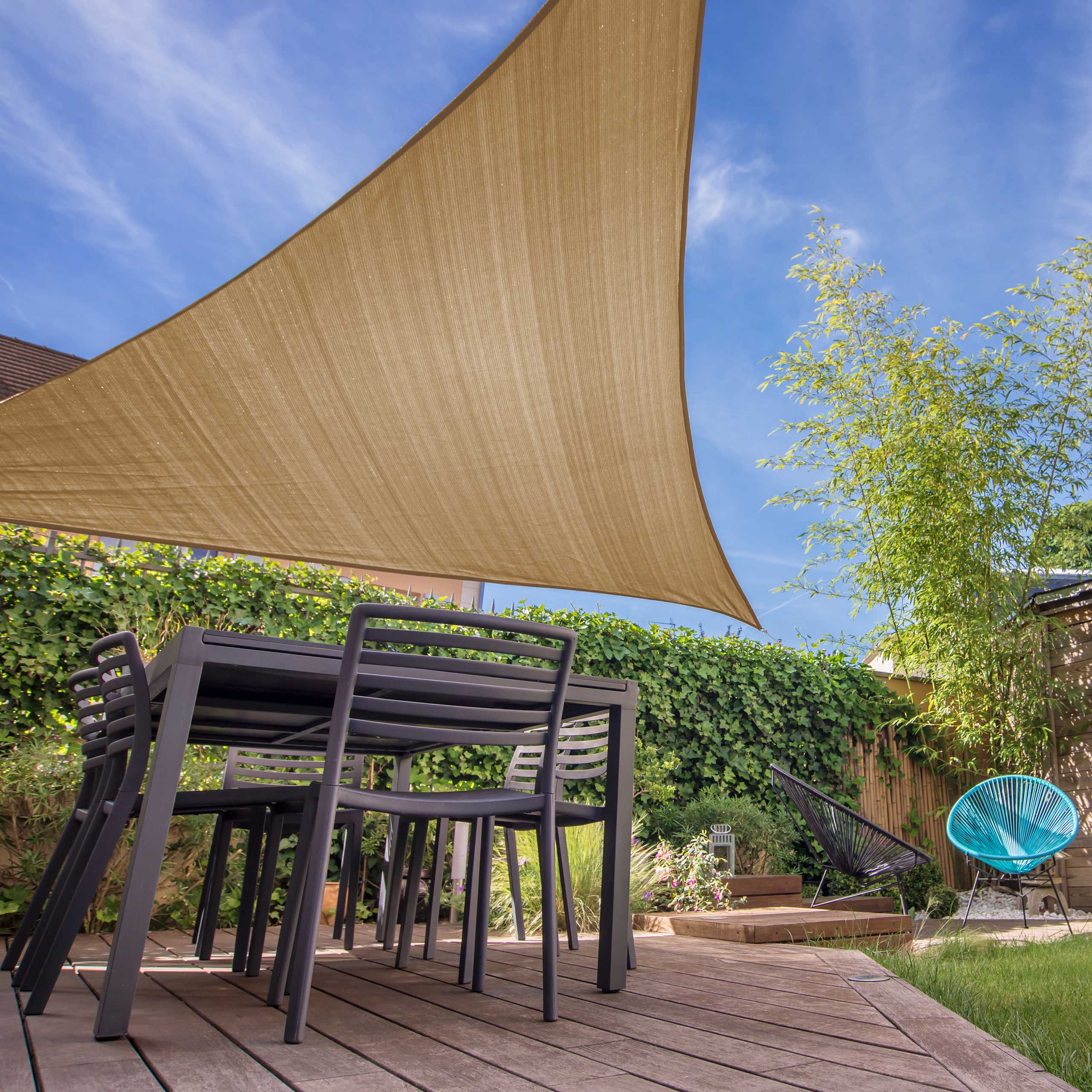 Sonnensegel 100% HDPE mit Stabilisator für UV-Schutz - Dreieck 3 x 3 x 3 Meter - Sand