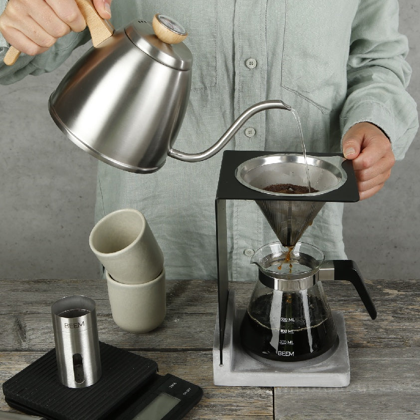 POUR OVER Kaffeebereiter Set - 4 Tassen | 4-teilig Betonoptik
