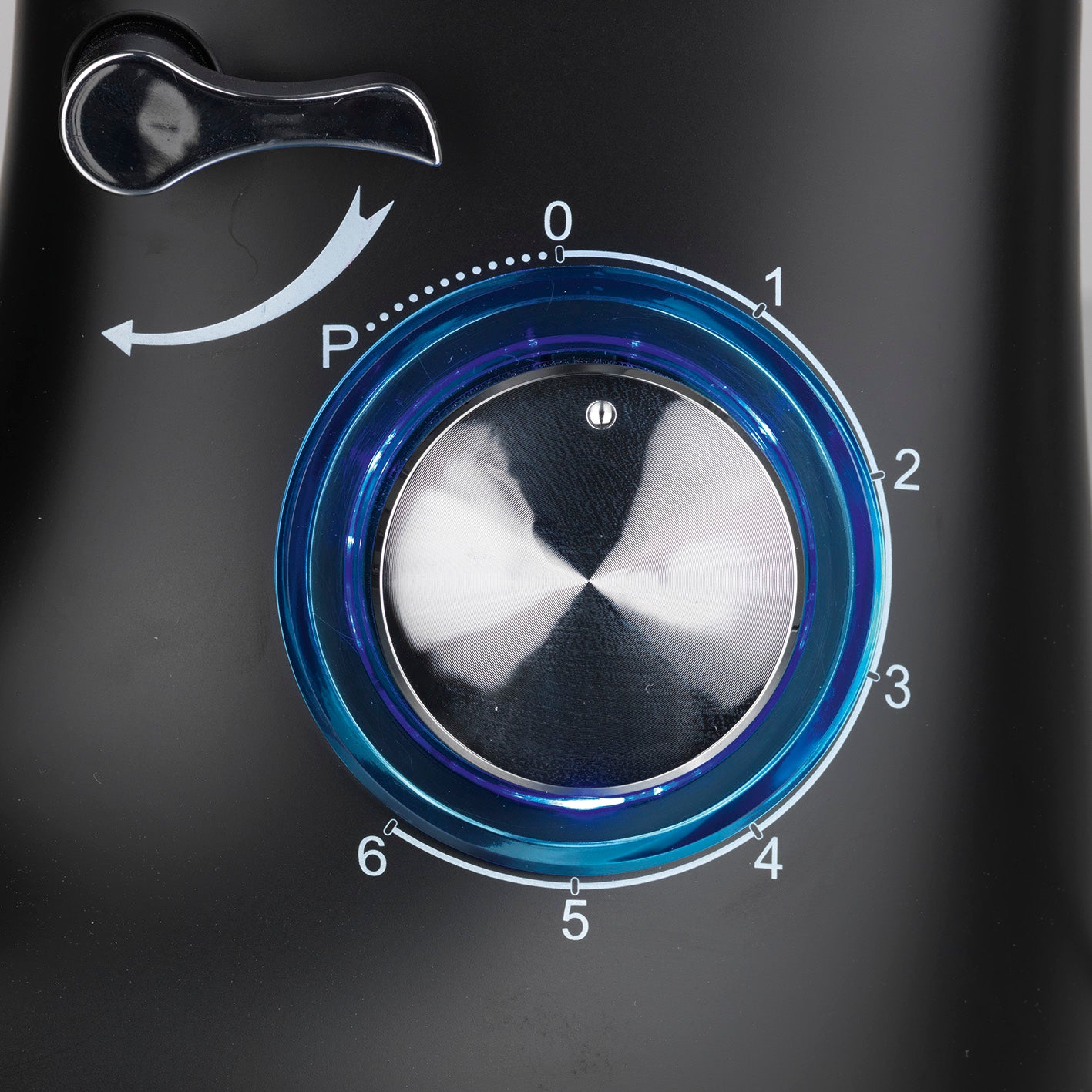 Küchenmaschine - 6 Geschwindigkeitsstufen und Turbofunktion - schwarz